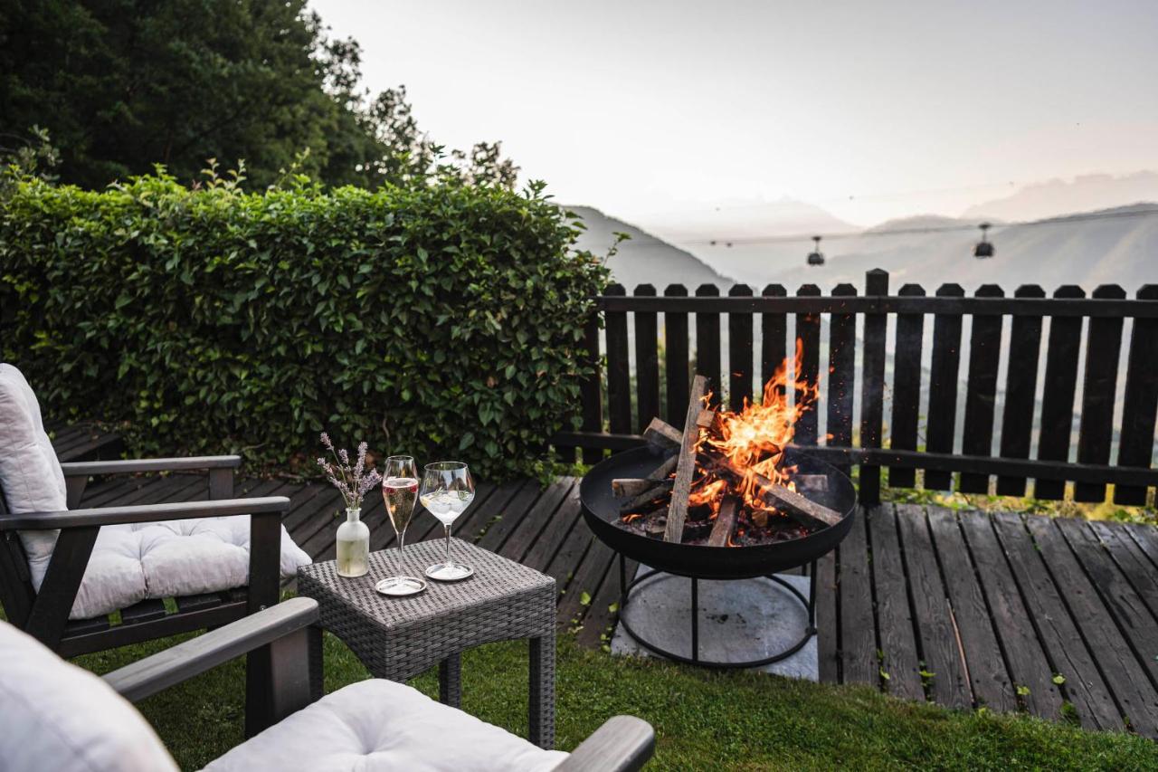 Pippos Mountain Lodge โซปราบอลซาโน ภายนอก รูปภาพ