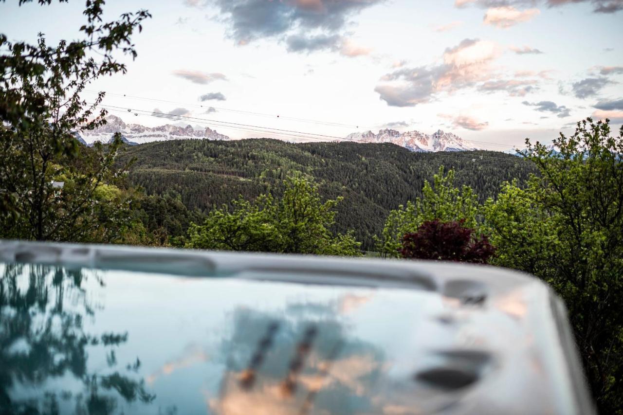 Pippos Mountain Lodge โซปราบอลซาโน ภายนอก รูปภาพ