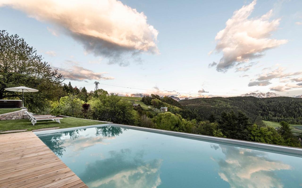 Pippos Mountain Lodge โซปราบอลซาโน ภายนอก รูปภาพ